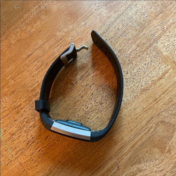 Fit Bit Charge 2 - Picture 2 of 4